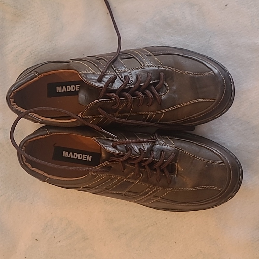 EUC brown Madden shoes size 8